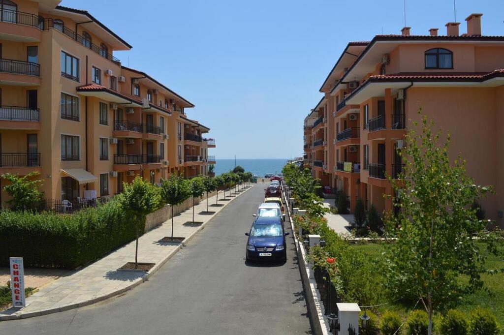 Sunny Star Dreams Condo W Prime Location, Pool, Sea View Sweti Wlas Exterior foto
