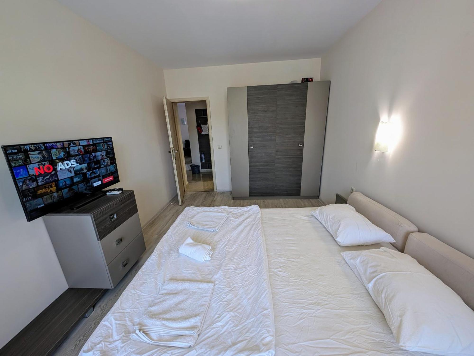 Sunny Star Dreams Condo W Prime Location, Pool, Sea View Sweti Wlas Exterior foto
