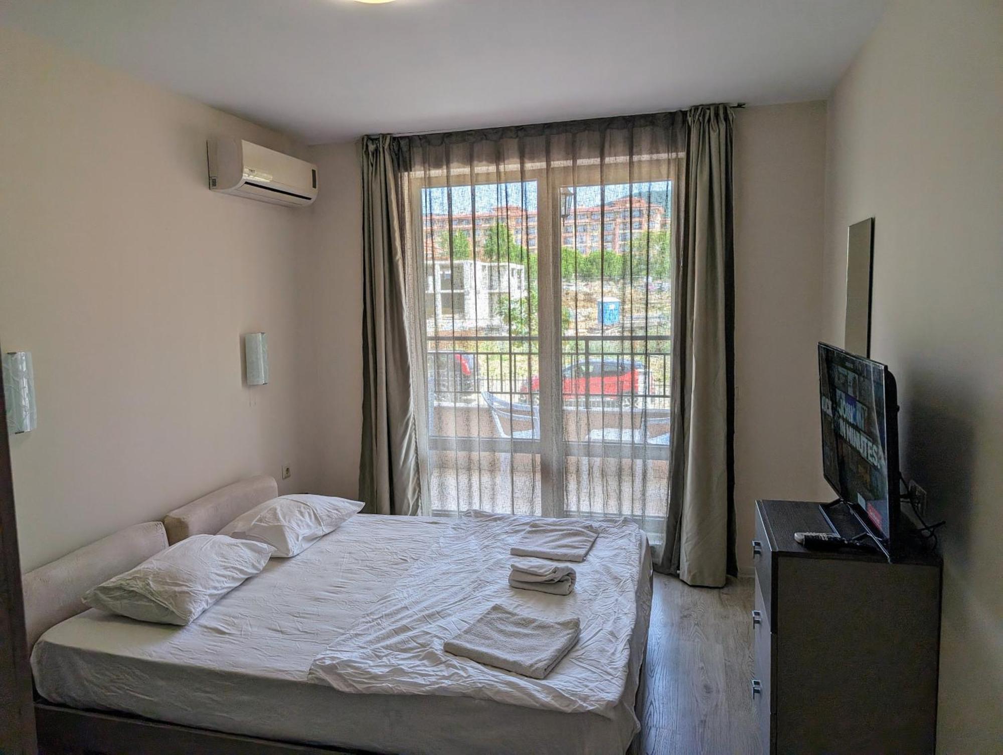 Sunny Star Dreams Condo W Prime Location, Pool, Sea View Sweti Wlas Exterior foto